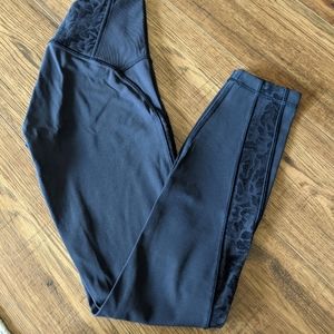 Lululemon Meant to Move Flocked Tight